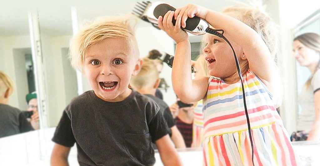 Otroško striženje ali profesionalni izdelki za lase